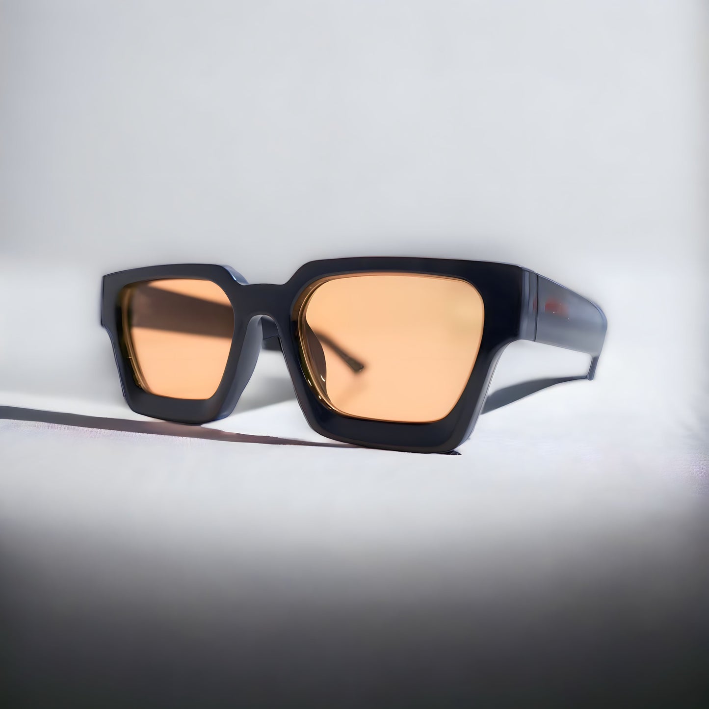 Metropolitan Hill - Black with Tint
